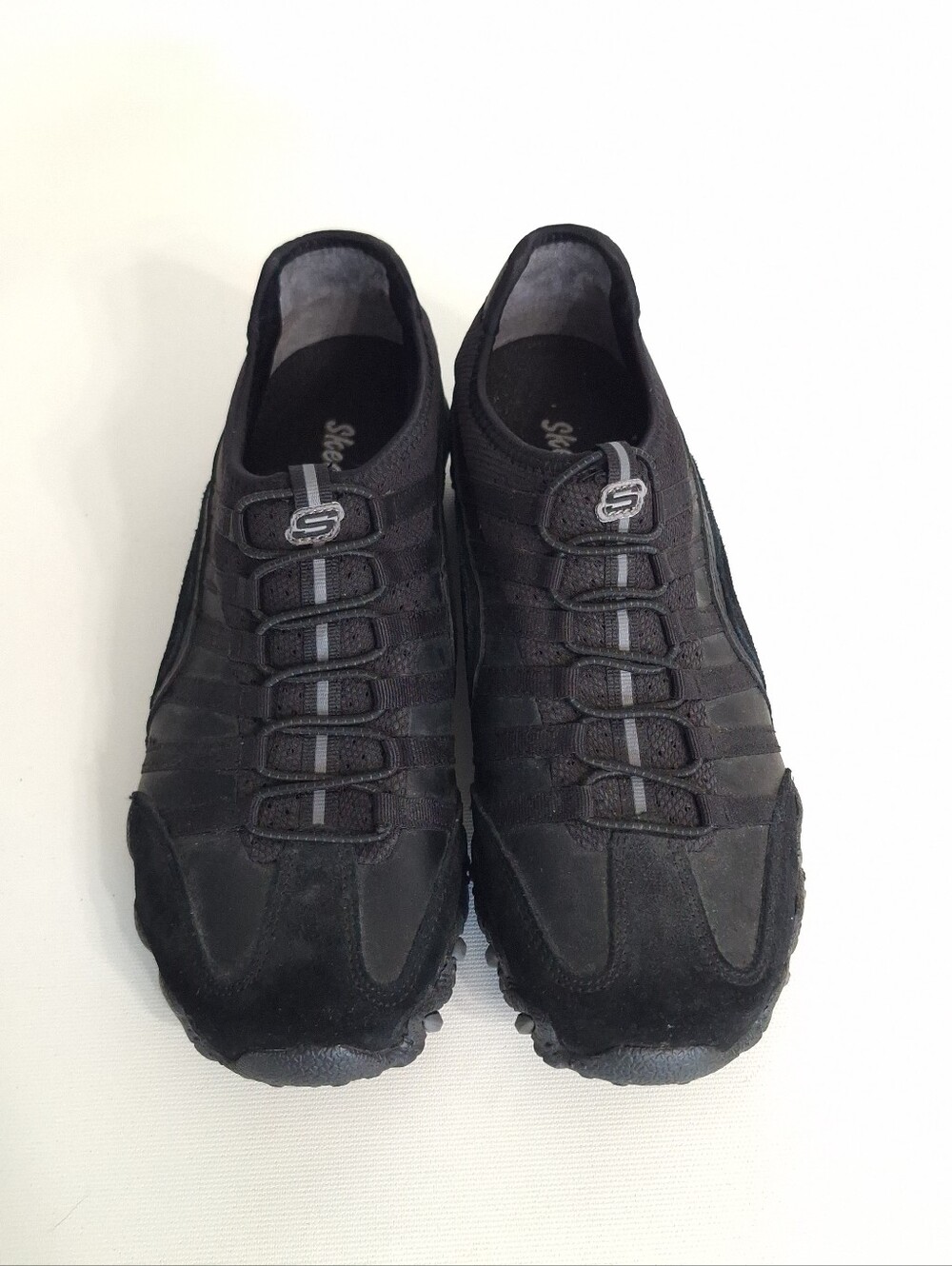 Skechers Black Leather Womens Slip On Shoes 46756, Size 7.5 NWOT